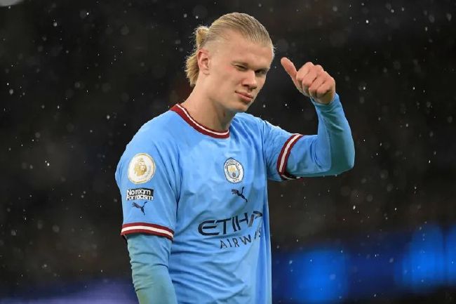 本轮英超，切尔西2-0击败谢菲联，帕尔默传射建功。